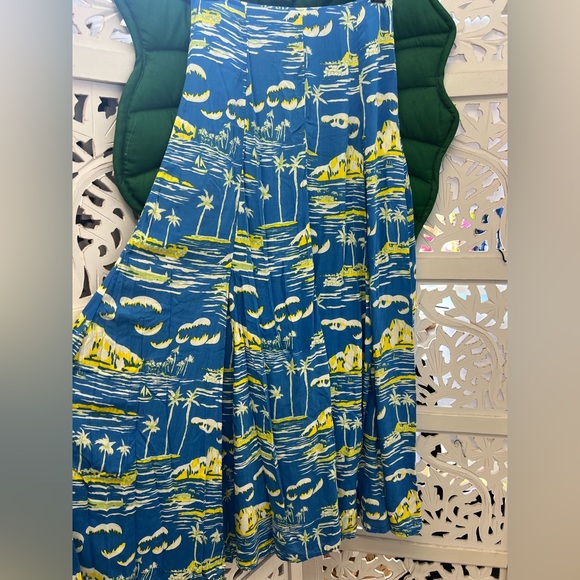 Holo Holo Surf Maui maxi skirt with slit. Color: Blue and...